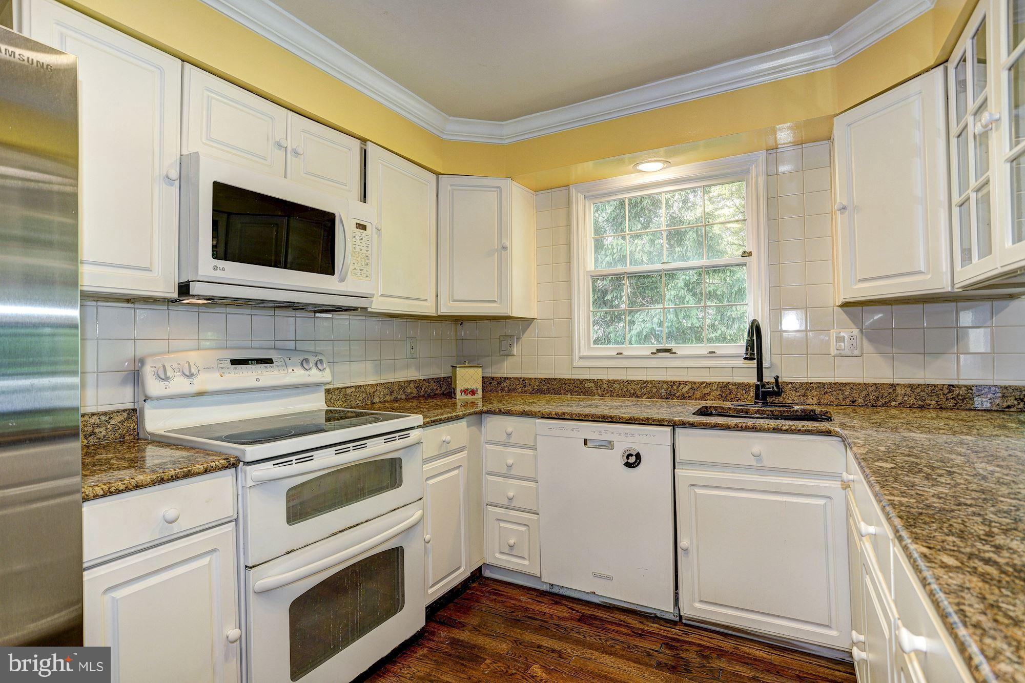 6044 Stevens Forest Road Columbia, MD 21045 - Photo 11 of 37 Kitchen