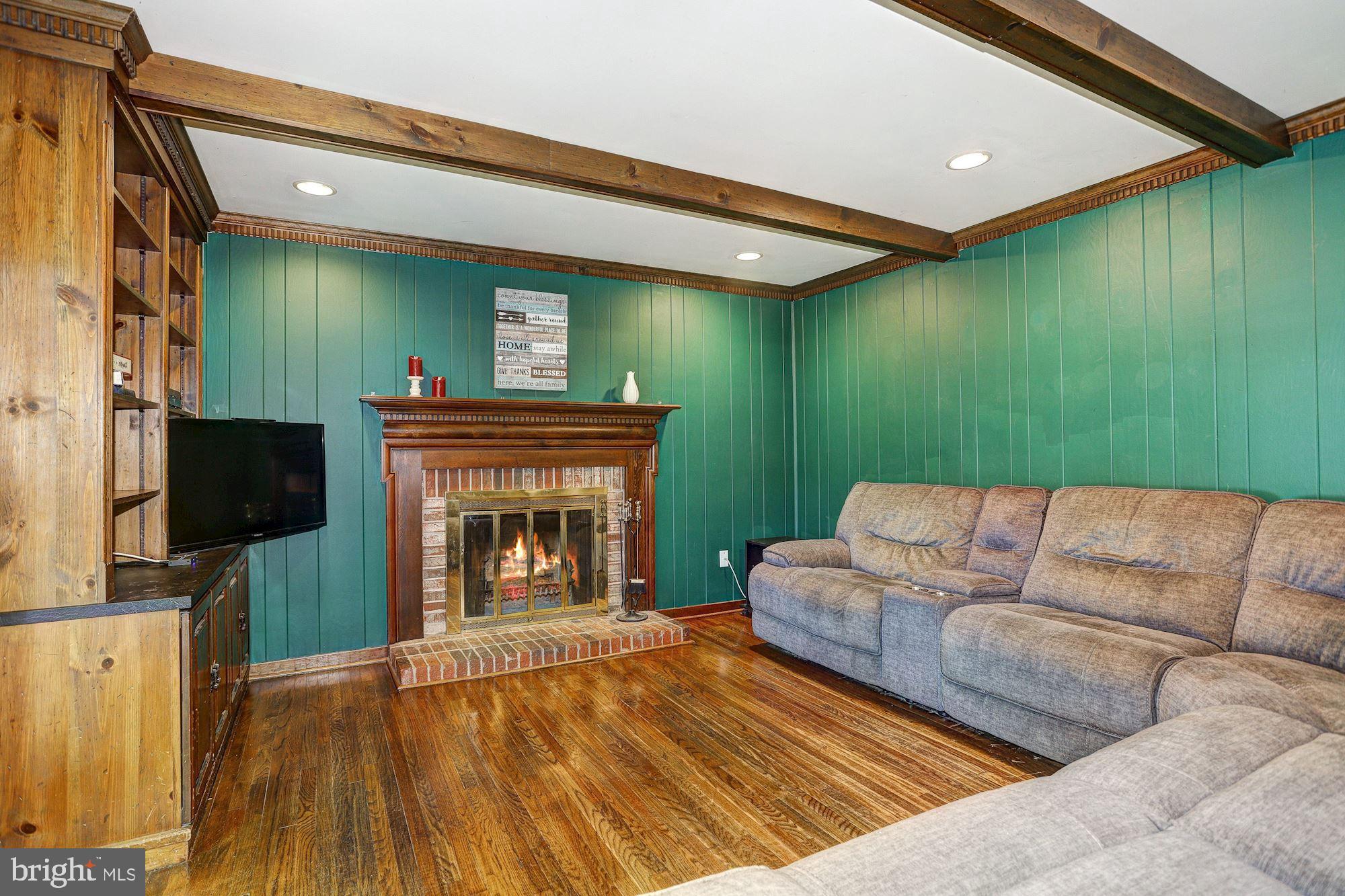 6044 Stevens Forest Road Columbia, MD 21045 - Photo 15 of 37 Family Room