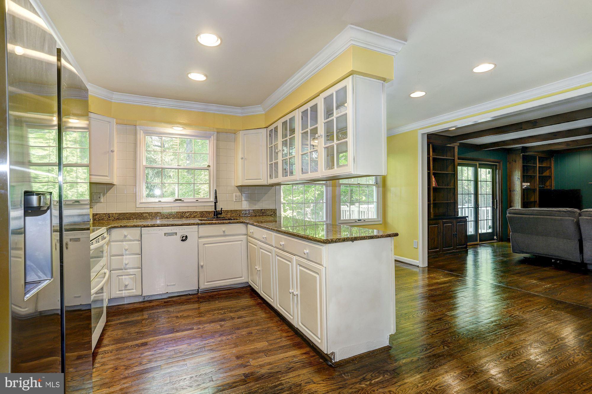 6044 Stevens Forest Road Columbia, MD 21045 - Photo 9 of 37 Kitchen