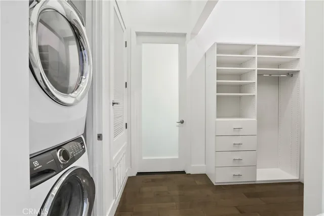a view of a storage & utility room with washer and dryer