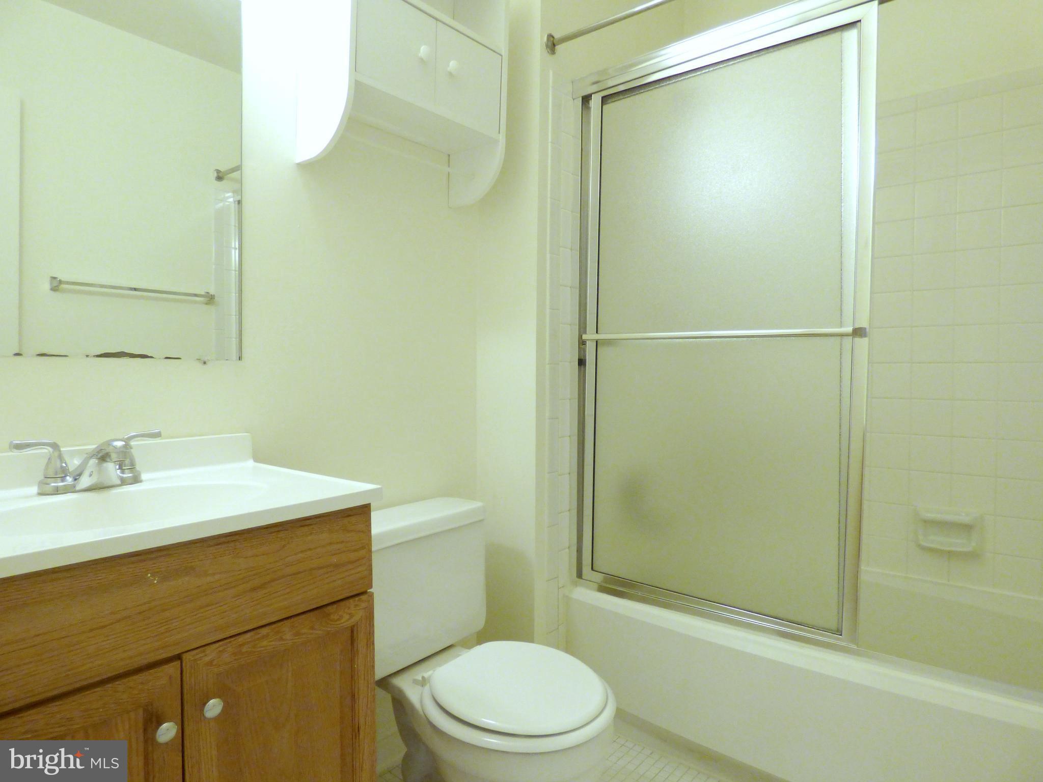 3813 Ferrara Drive Silver Spring, MD 20906 - Photo 12 of 23 Bath