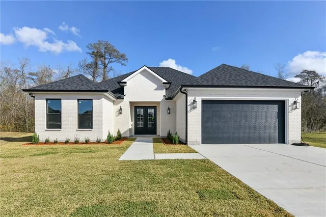 $480,000 | 2211 Harrier Place, Marrero, LA 70072