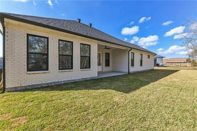 $480,000 | 2211 Harrier Place, Marrero, LA 70072