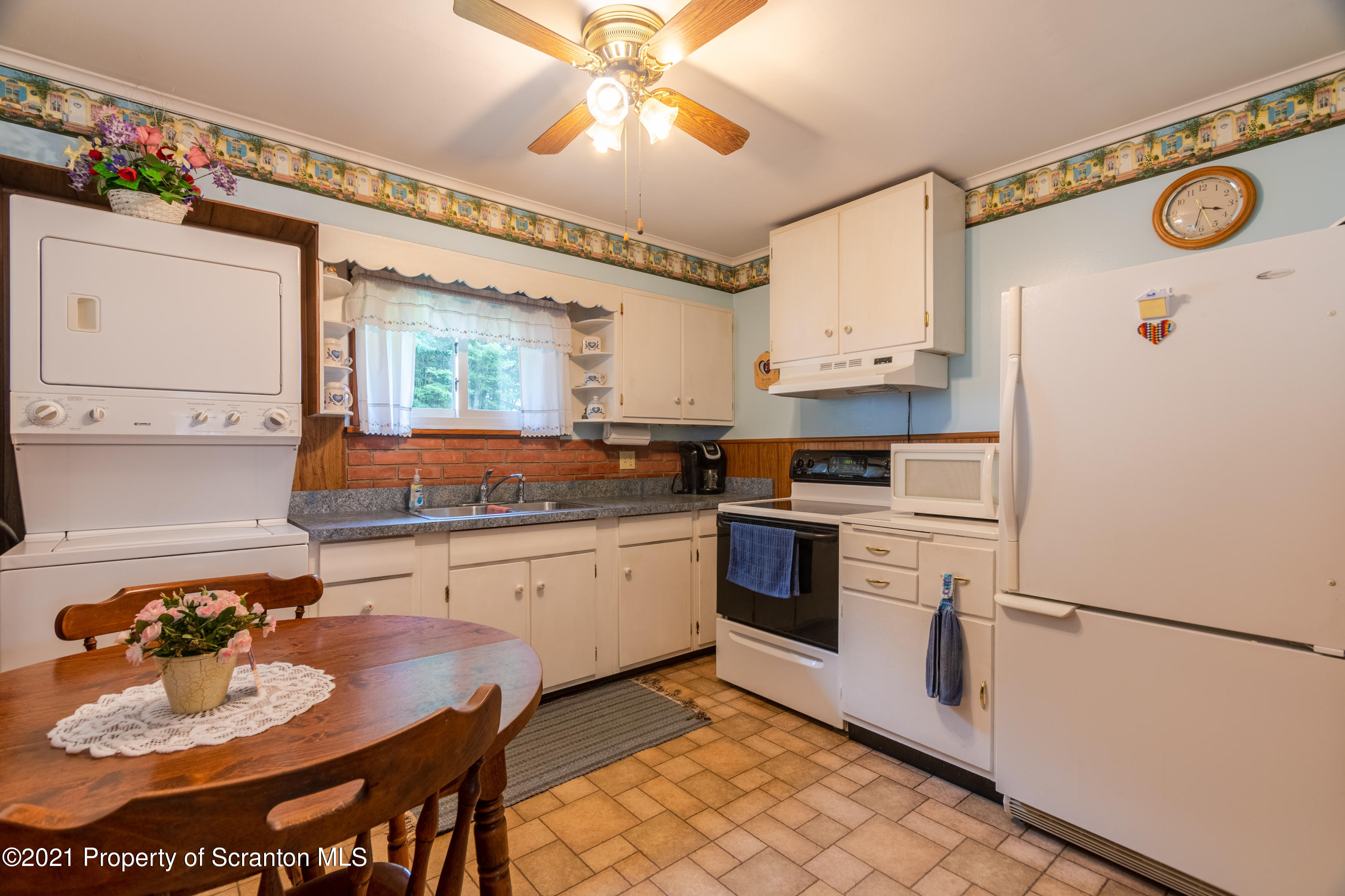 43 Peaceful Valley Road Clarks Summit, PA 18411 - Photo 16 of 38 Gallery Image 16