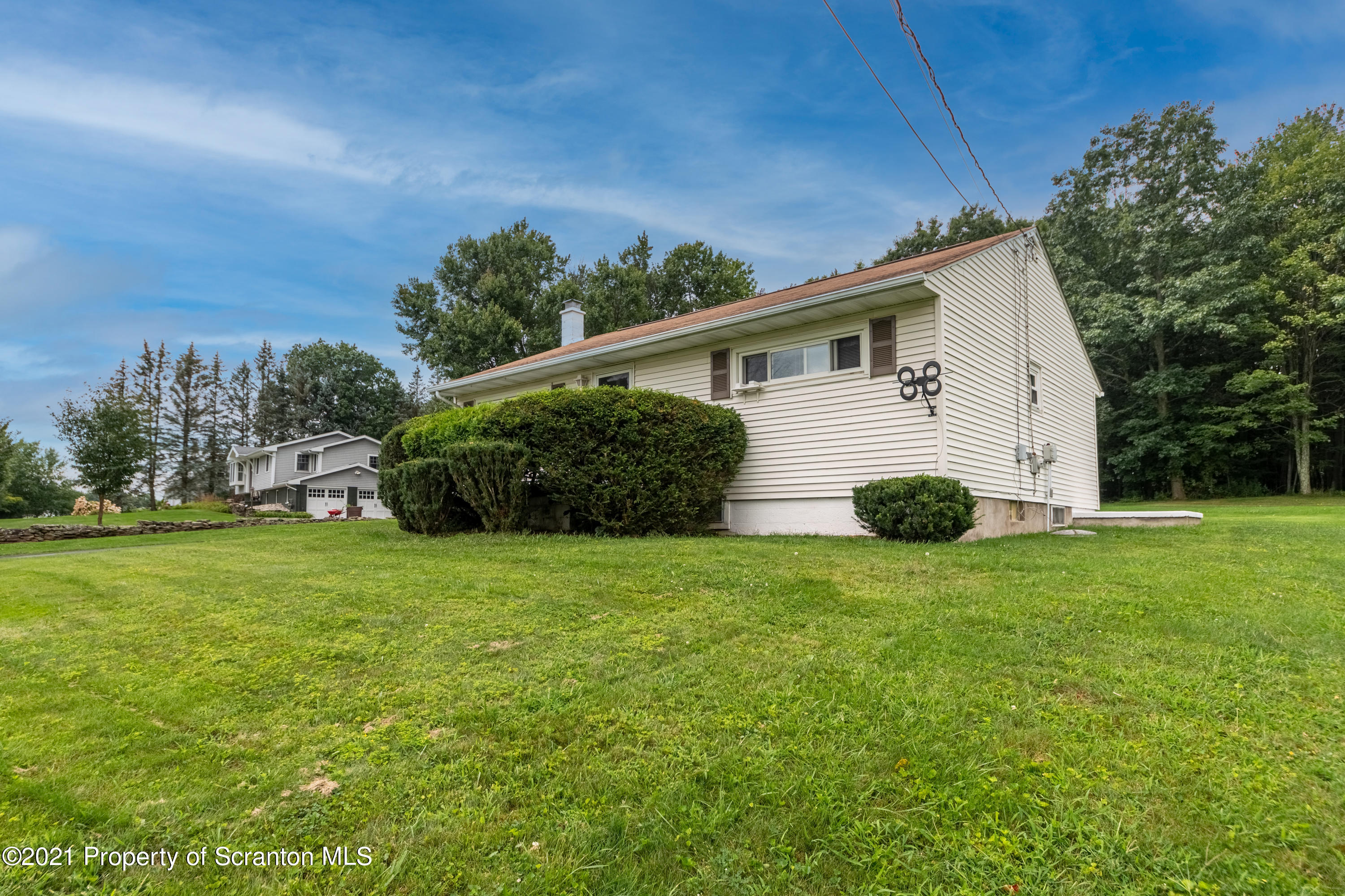 43 Peaceful Valley Road Clarks Summit, PA 18411 - Photo 4 of 38 Gallery Image 4