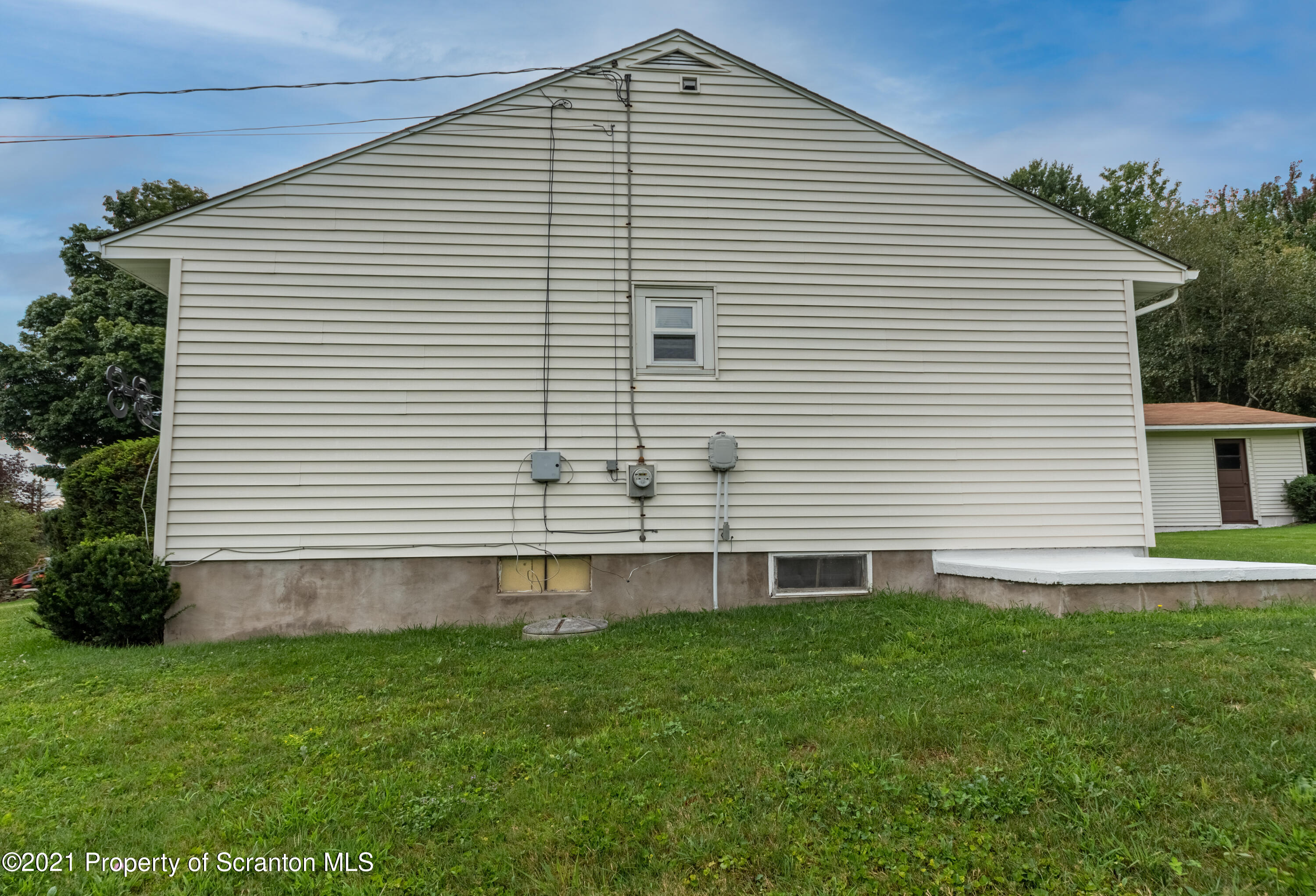 43 Peaceful Valley Road Clarks Summit, PA 18411 - Photo 8 of 38 Gallery Image 8