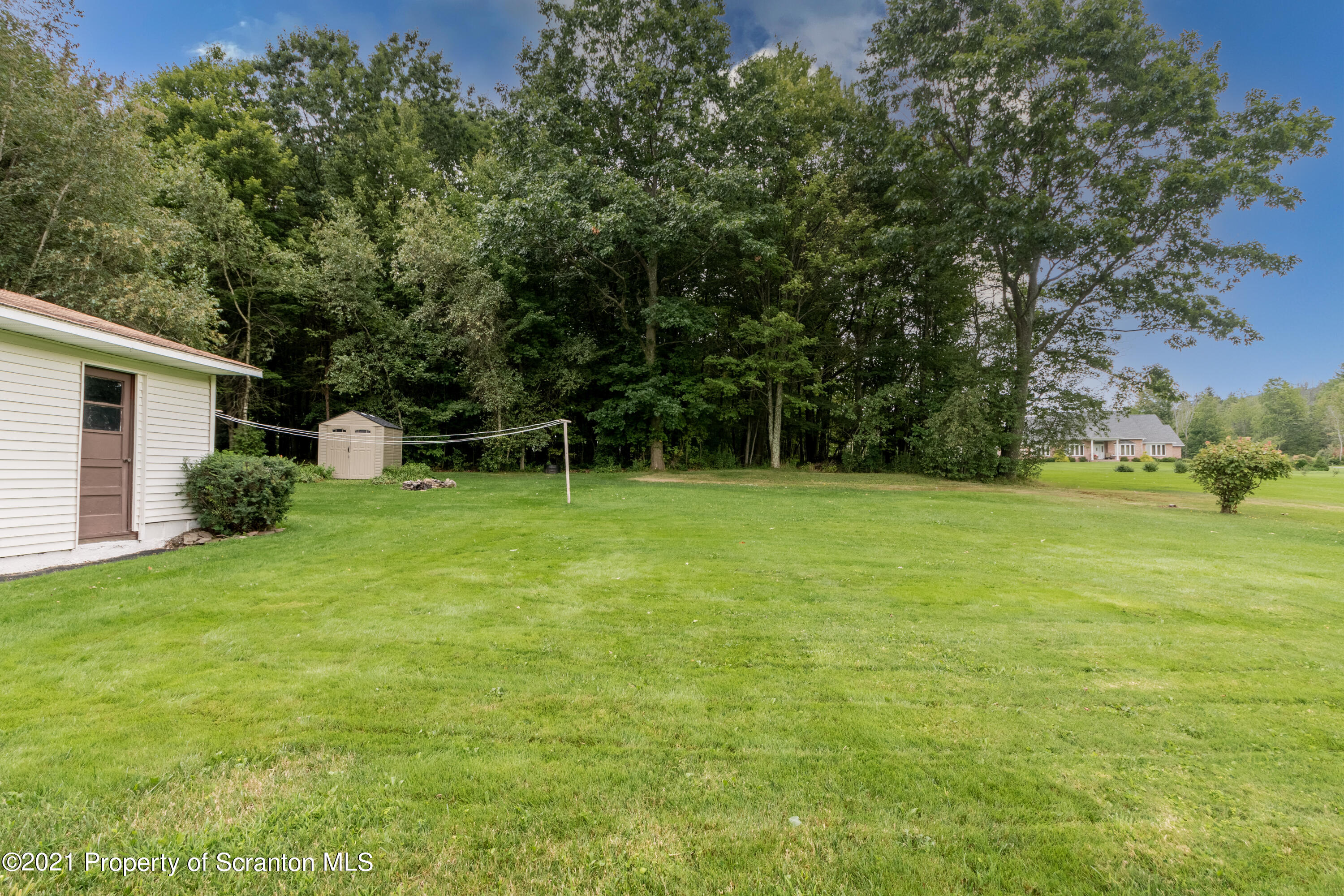 43 Peaceful Valley Road Clarks Summit, PA 18411 - Photo 9 of 38 Gallery Image 9