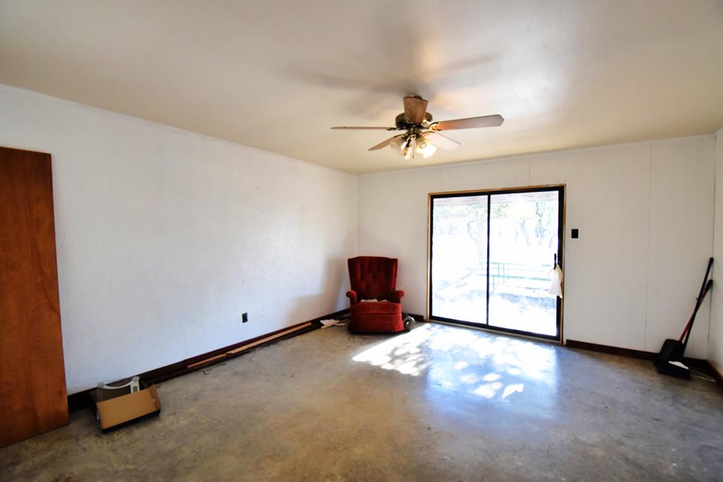 11200 Lazy H Road Mason, TX 76856 - Photo 10 of 44 Gallery Image 10