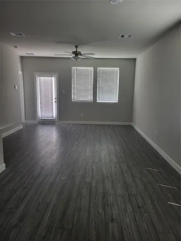 $2,300 | 5611 Madden Lane, Houston, TX 77048