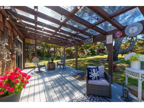 $515,000 | 865 Newport Avenue Southwest, Bandon, OR 97411