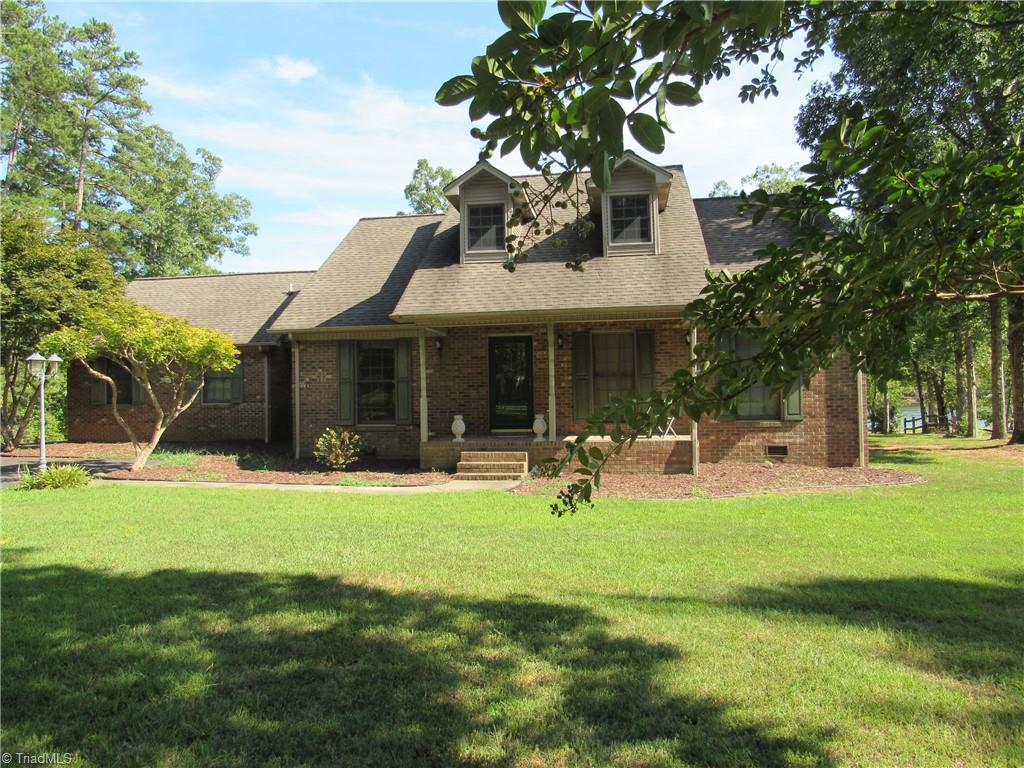 180 Roehm Landing Denton, NC 27239 - Photo 20 of 35 How about a game of horseshoes?