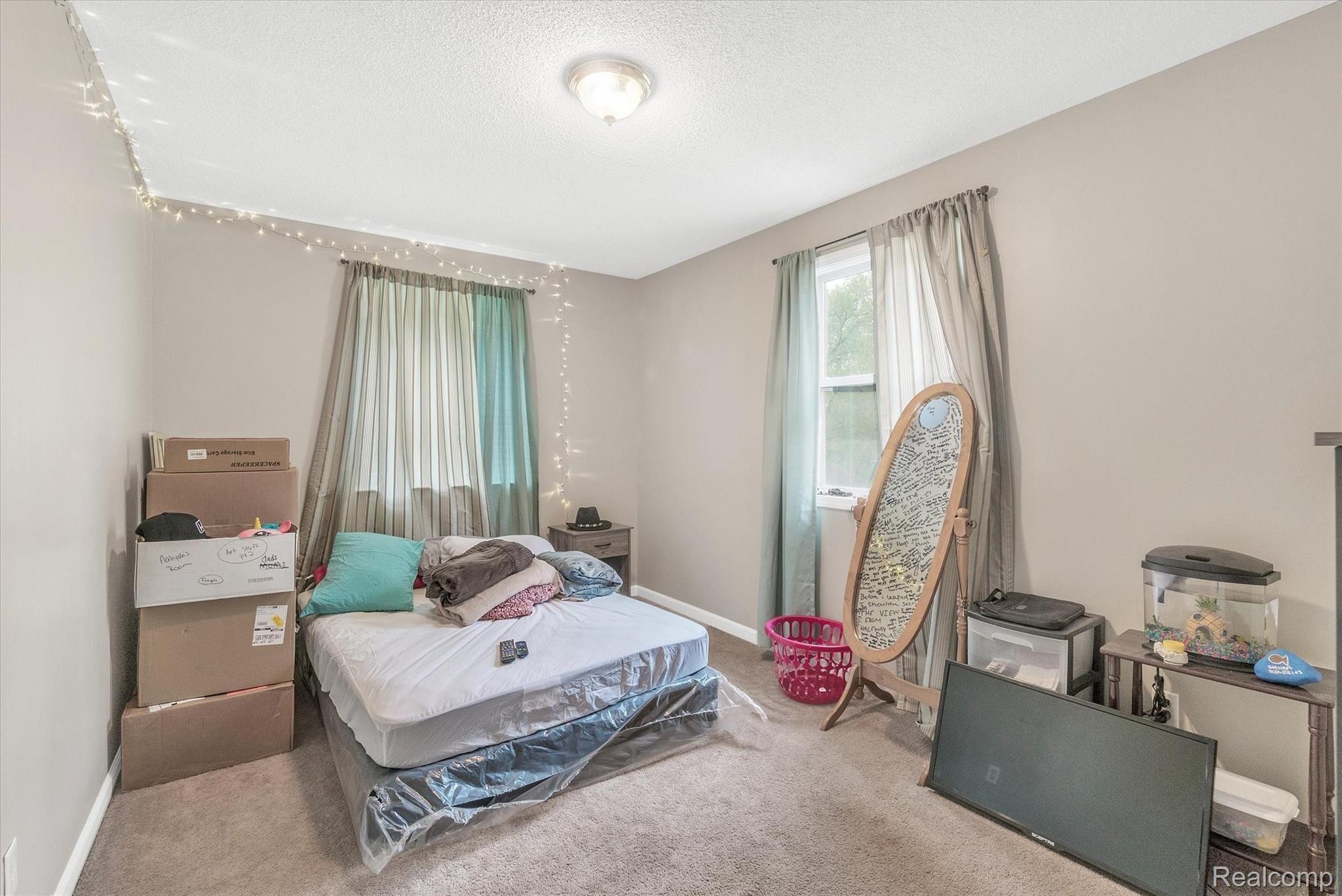 4715 Eagle Road Highland, MI 48356 - Photo 27 of 35 26-4715-Eagle-WindowStill-Real-Estate-Photography-26.jpg