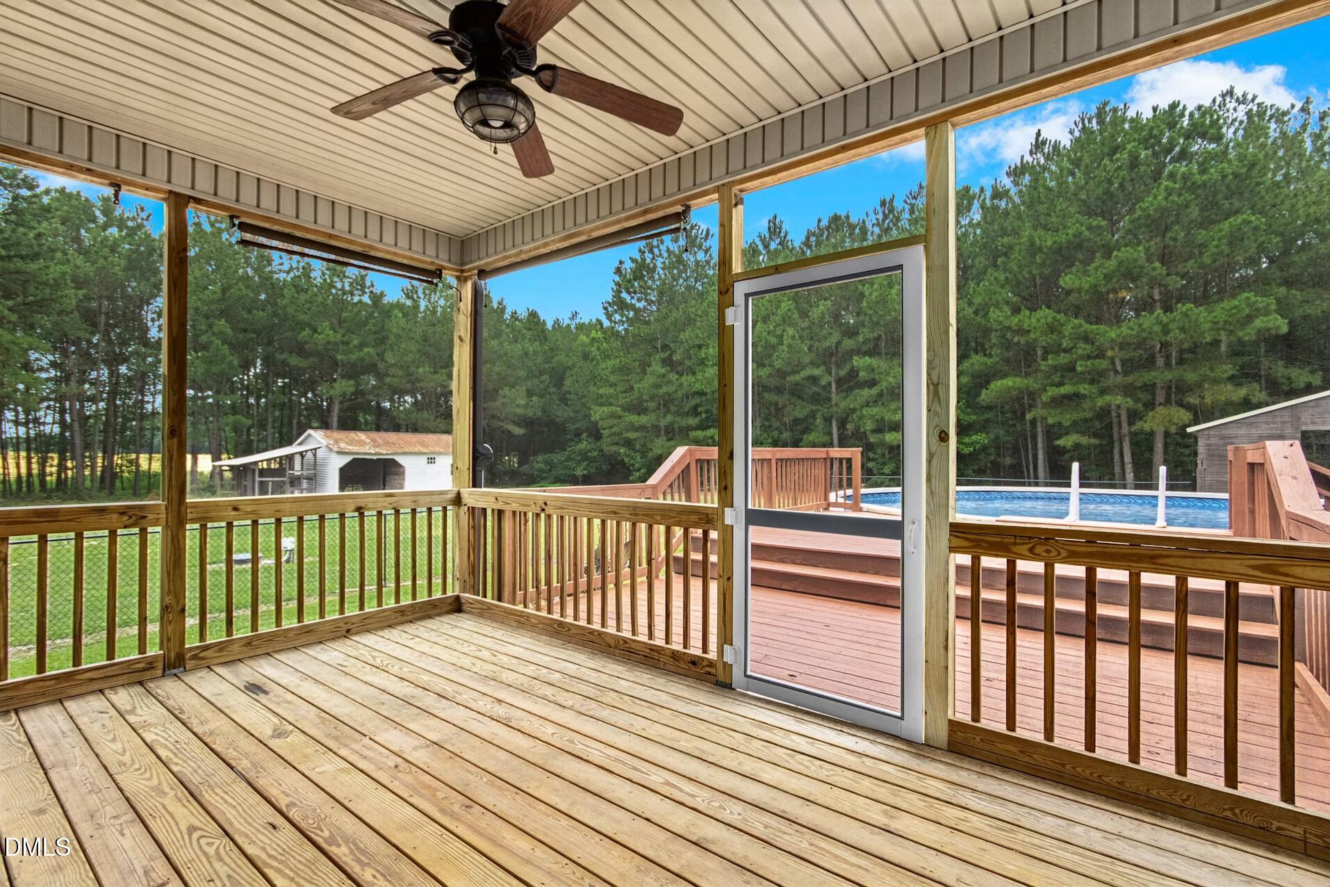 550 Pollard Road Smithfield, NC 27577 - Photo 26 of 38 Screened porch