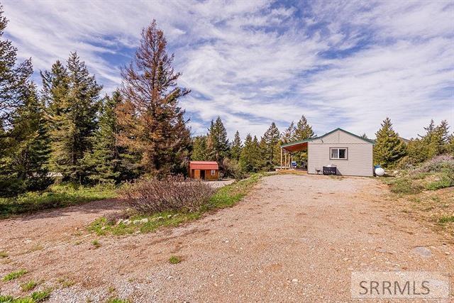 53 Squaw Creek Road Bancroft, ID 83217 - Photo 17 of 52