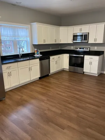 $2,500 | 423 Weir Street, Unit 2, Taunton, MA 02780