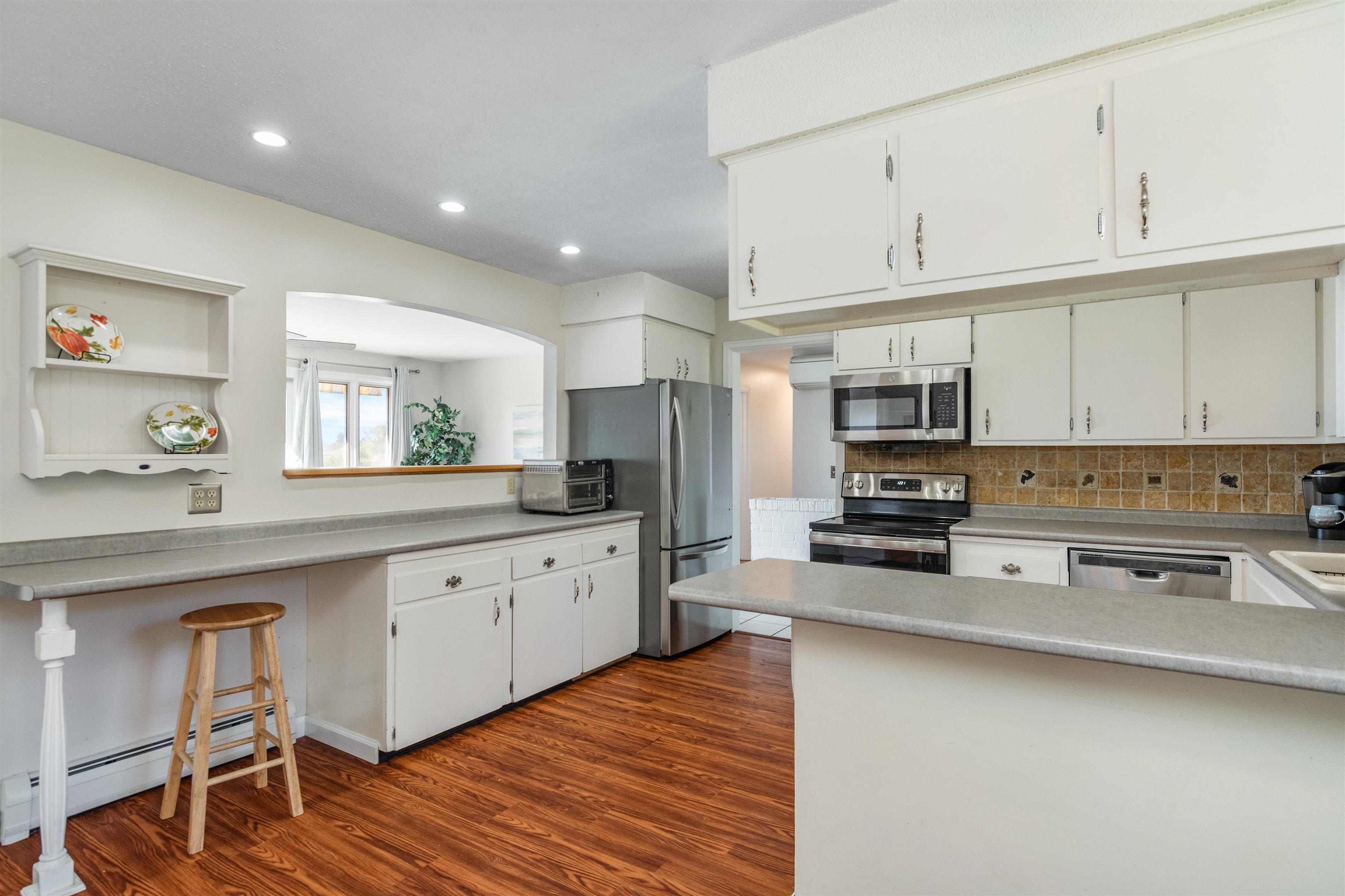 194 Biscayne Heights Colchester, VT 05446 - Photo 5 of 58