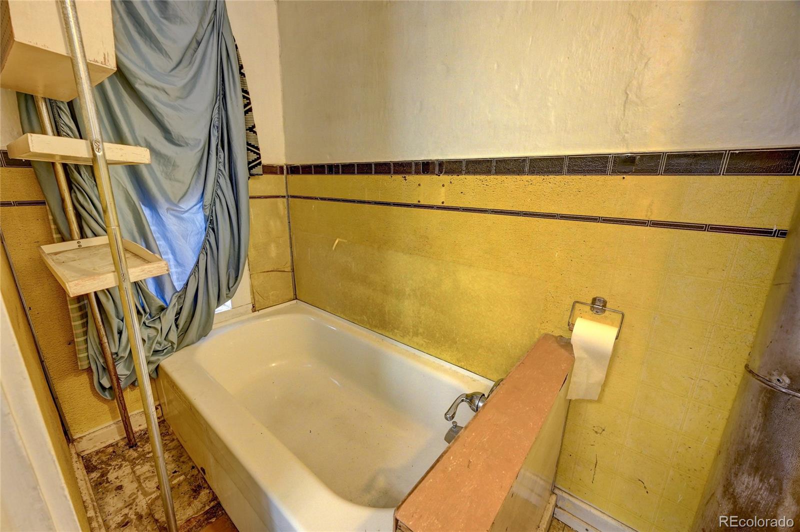 237 Inca Street Denver, CO 80223 - Photo 14 of 17