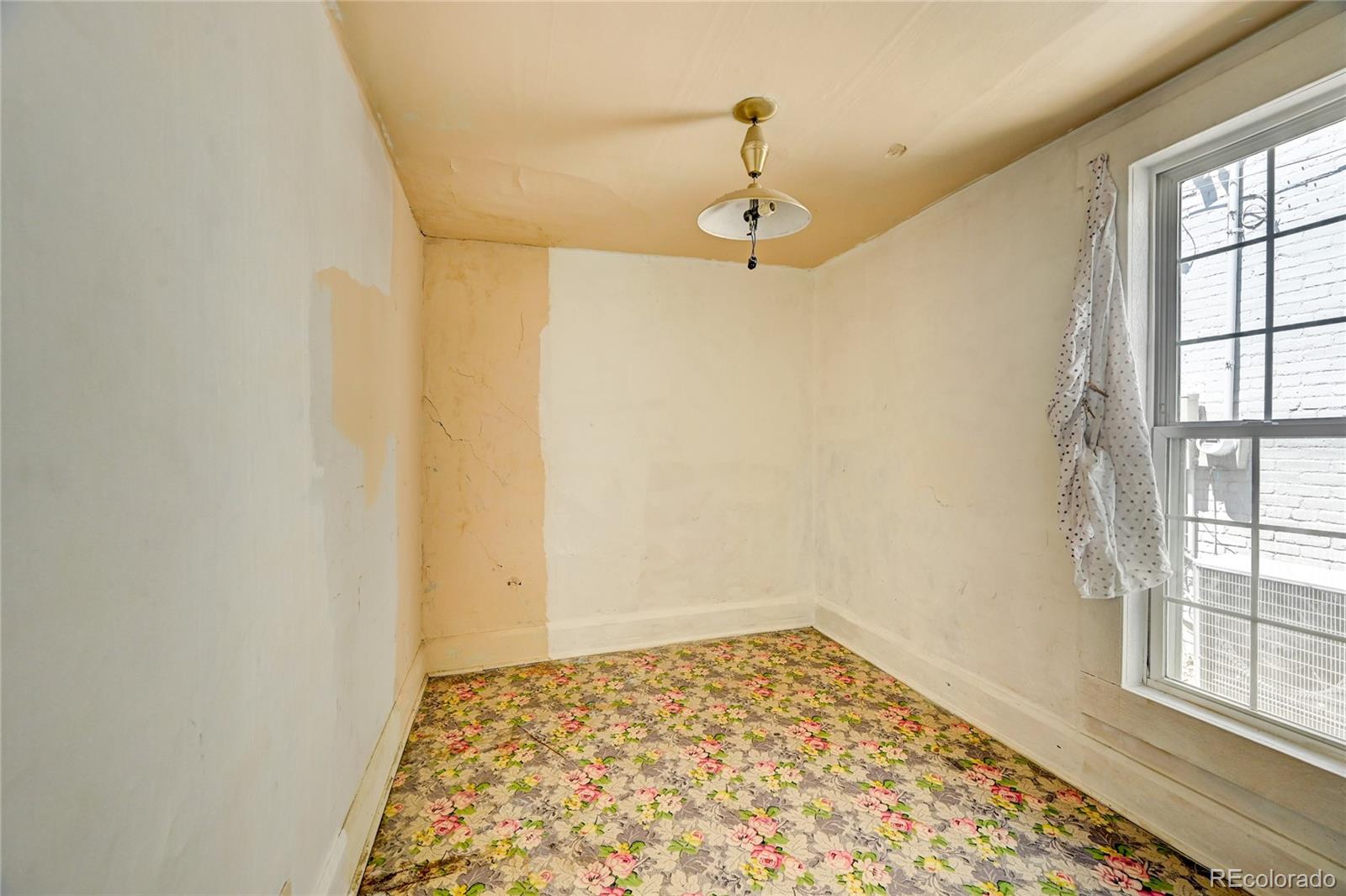 237 Inca Street Denver, CO 80223 - Photo 9 of 17