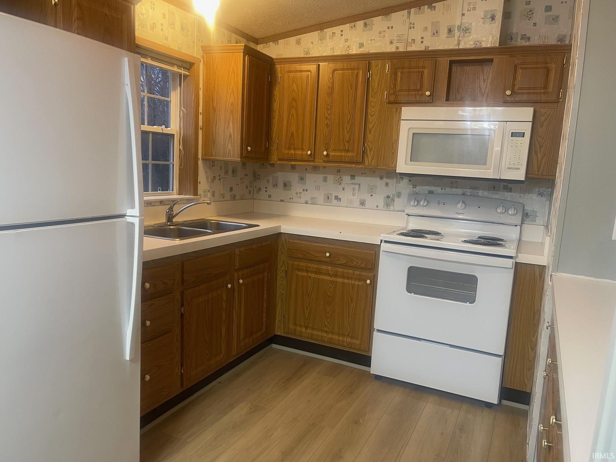 3120 West Shaw Road Bloomington, IN 47403 - Photo 5 of 17