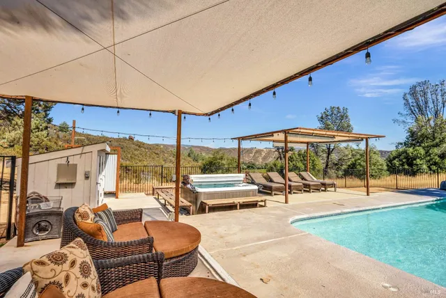 $7,500,000 | 500 Old Long Valley Road, Clearlake Oaks, CA 95423