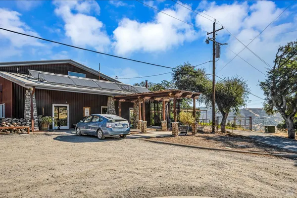 $7,500,000 | 500 Old Long Valley Road, Clearlake Oaks, CA 95423