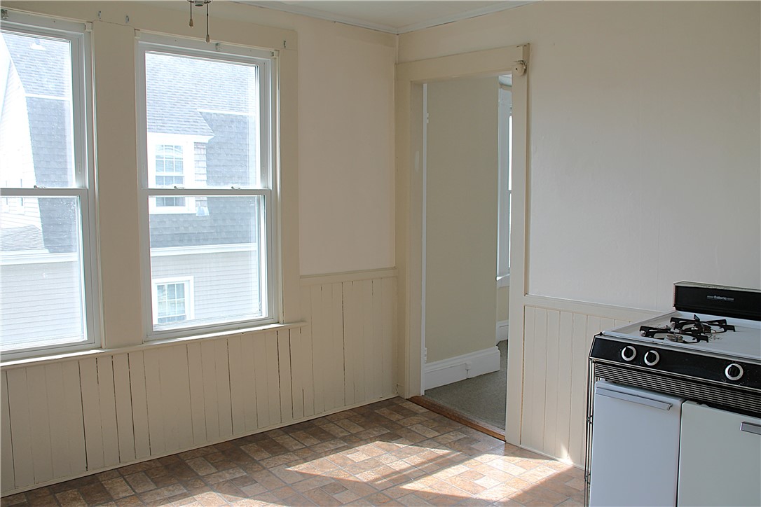 14 George Street Westerly, RI 02891 - Photo 15 of 27