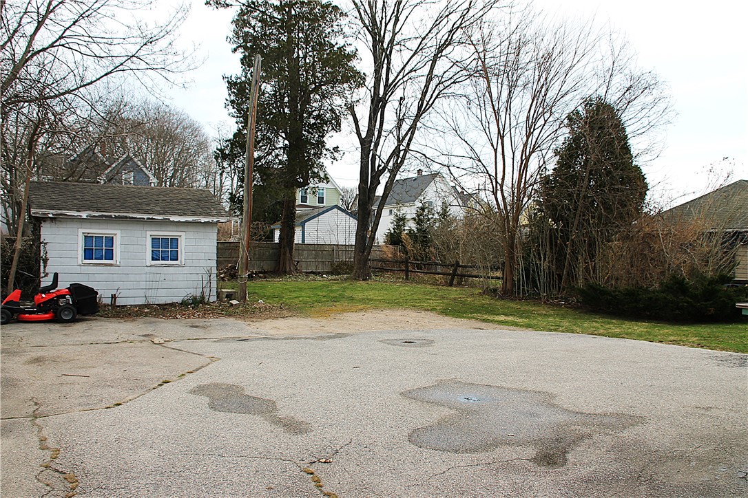 14 George Street Westerly, RI 02891 - Photo 24 of 27