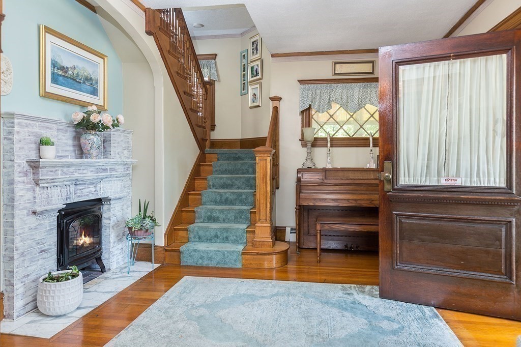 90 Lowell Road Winthrop, MA 02152 - Photo 6 of 25 Gallery Image 6