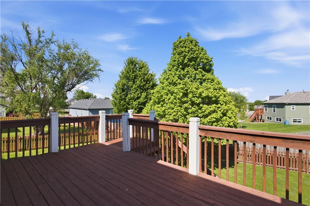 22646 Washington Avenue Spring Hill, KS 66083 - Photo 7 of 37
