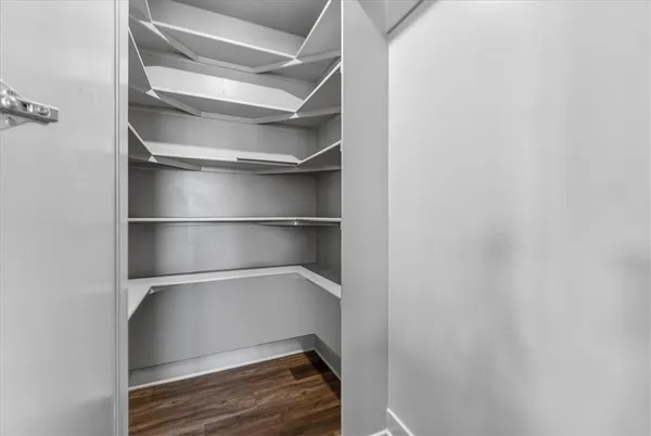 $399,950 | 1001 South River View Avenue South, Independence, MO 64056