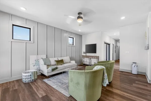 $399,950 | 1001 South River View Avenue South, Independence, MO 64056