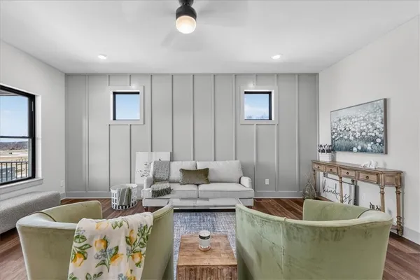 $399,950 | 1001 South River View Avenue South, Independence, MO 64056