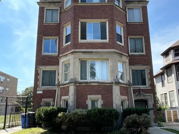 $1,680 | 7412 South South Shore Drive, Unit G, Chicago, IL 60649