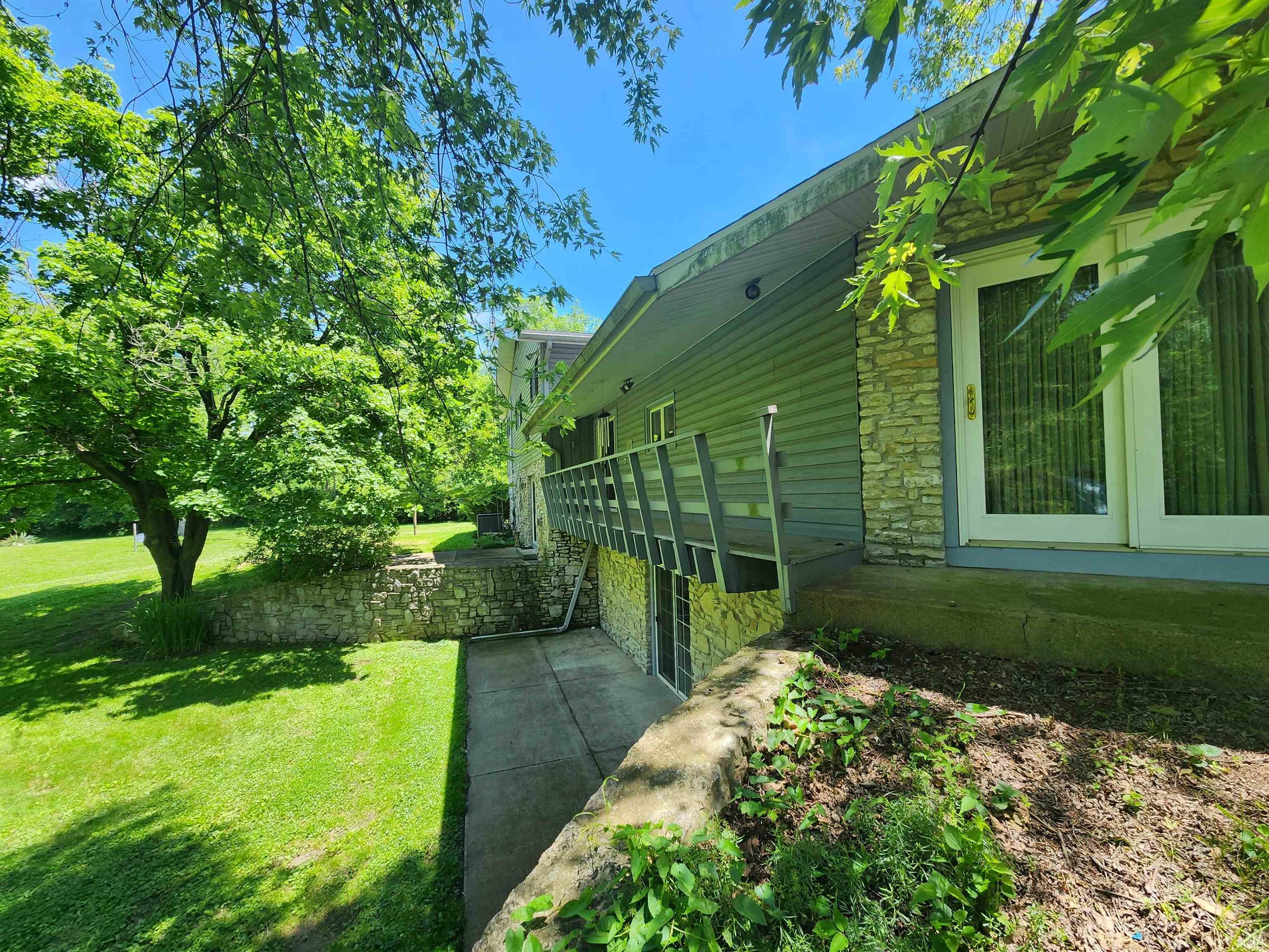 7300 West Nixon Road Yorktown, IN 47396 - Photo 7 of 38