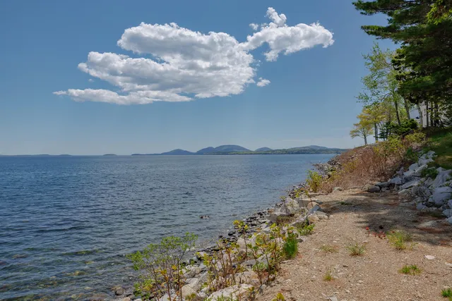 $895,000 | 20 Lorimer Road, Lamoine, ME 04605