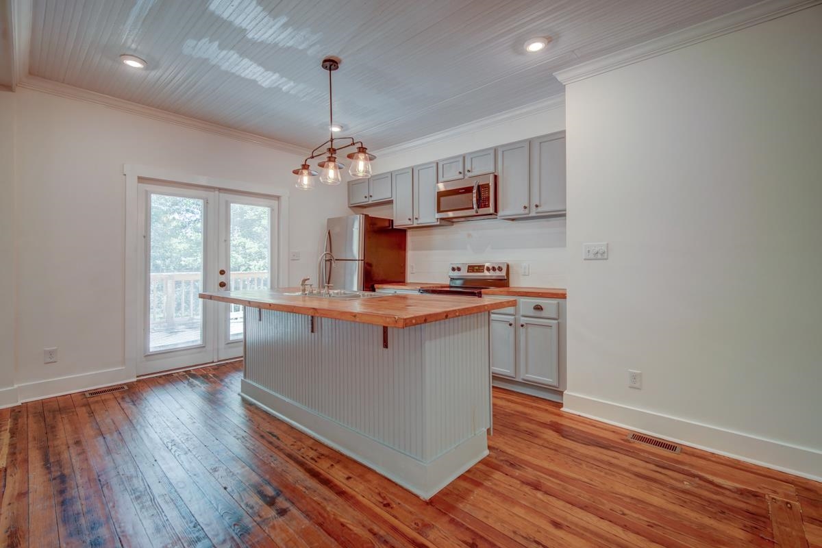525 Lanford Road Woodruff, SC 29388 - Photo 8 of 29 Gallery Image 8