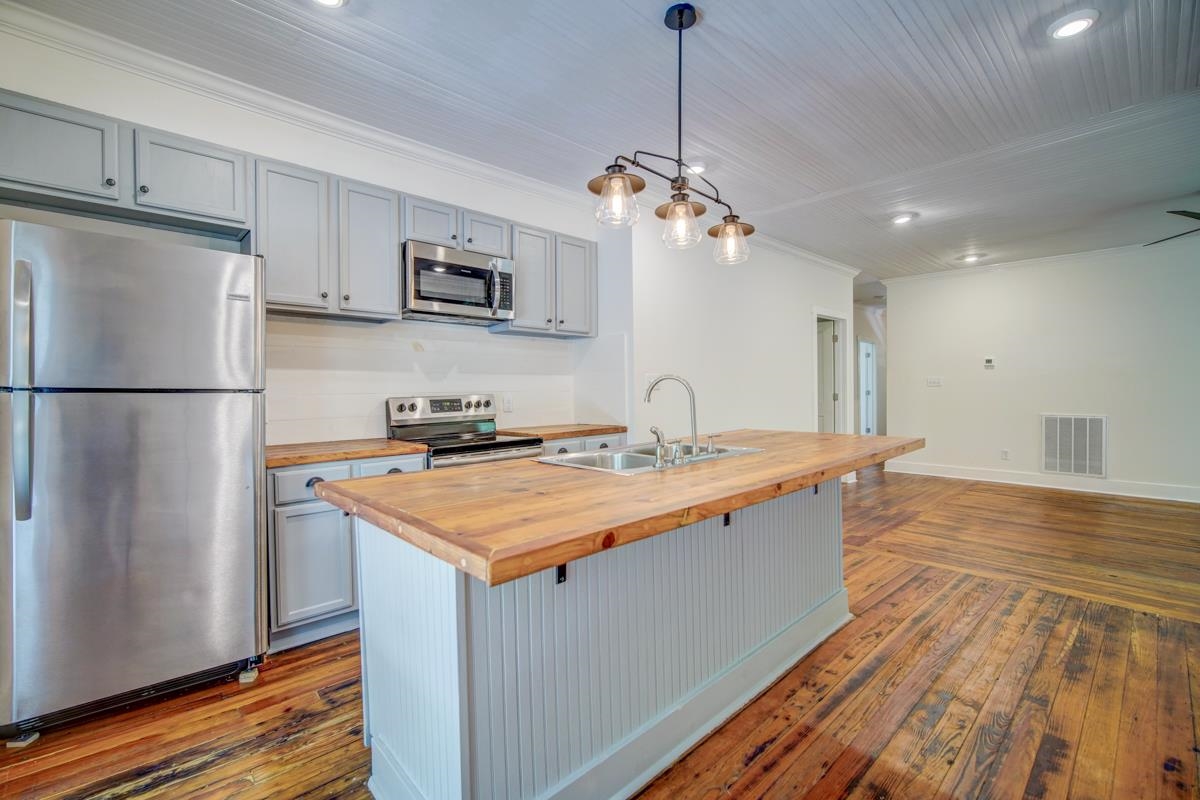 525 Lanford Road Woodruff, SC 29388 - Photo 10 of 29 Gallery Image 10