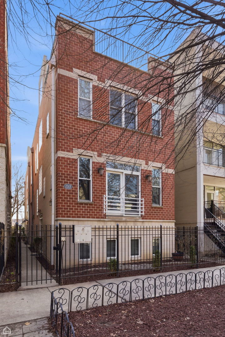 2317 North Hamilton Avenue, Unit A Chicago, IL 60647 - Photo 1 of 32