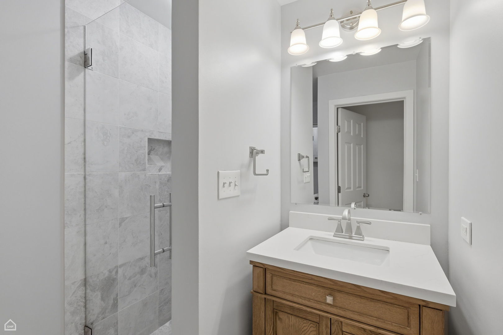 2317 North Hamilton Avenue, Unit A Chicago, IL 60647 - Photo 14 of 32
