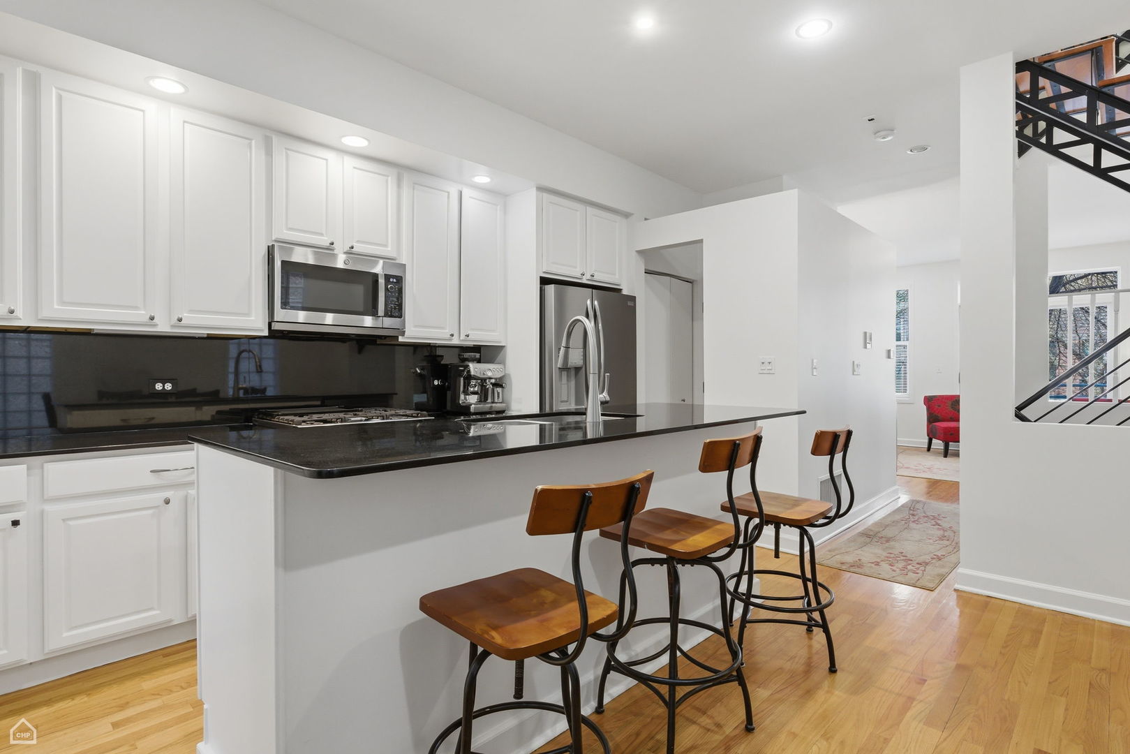 2317 North Hamilton Avenue, Unit A Chicago, IL 60647 - Photo 8 of 32