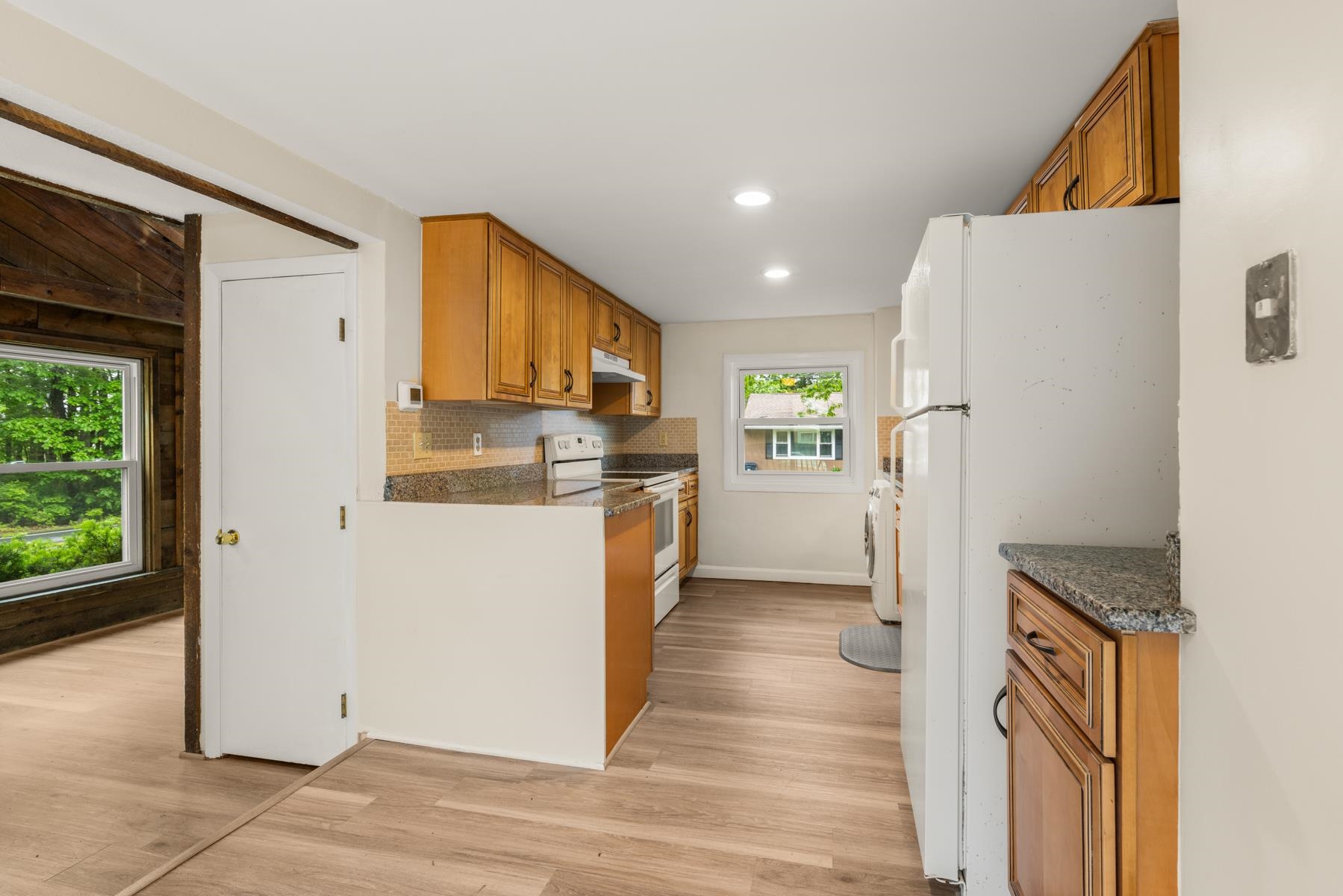 267 Pioneer Road Rye, NH 03870 - Photo 13 of 32