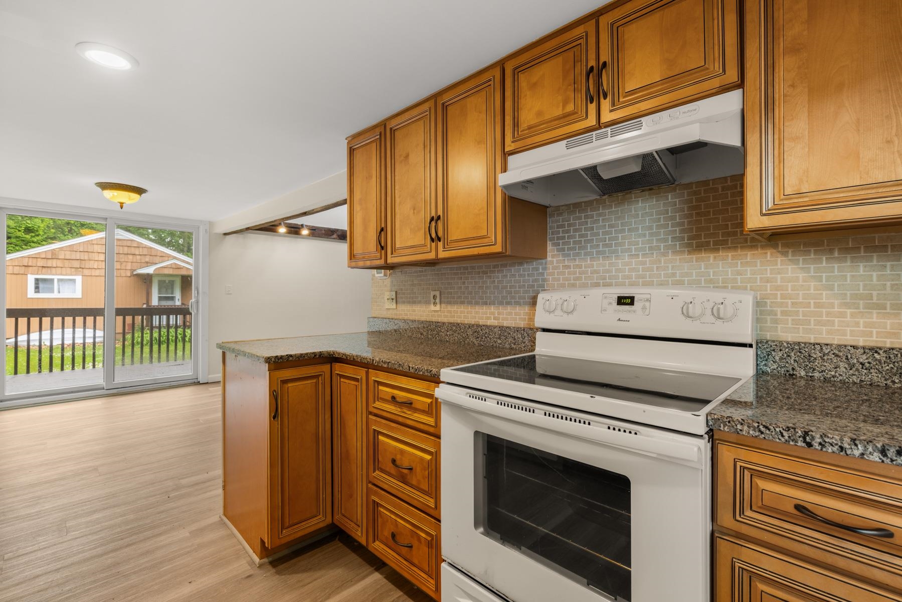 267 Pioneer Road Rye, NH 03870 - Photo 15 of 32