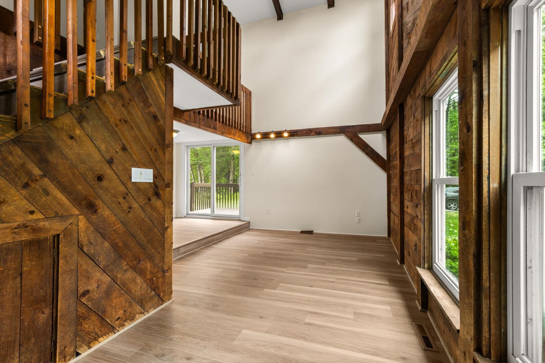 267 Pioneer Road Rye, NH 03870 - Photo 9 of 32