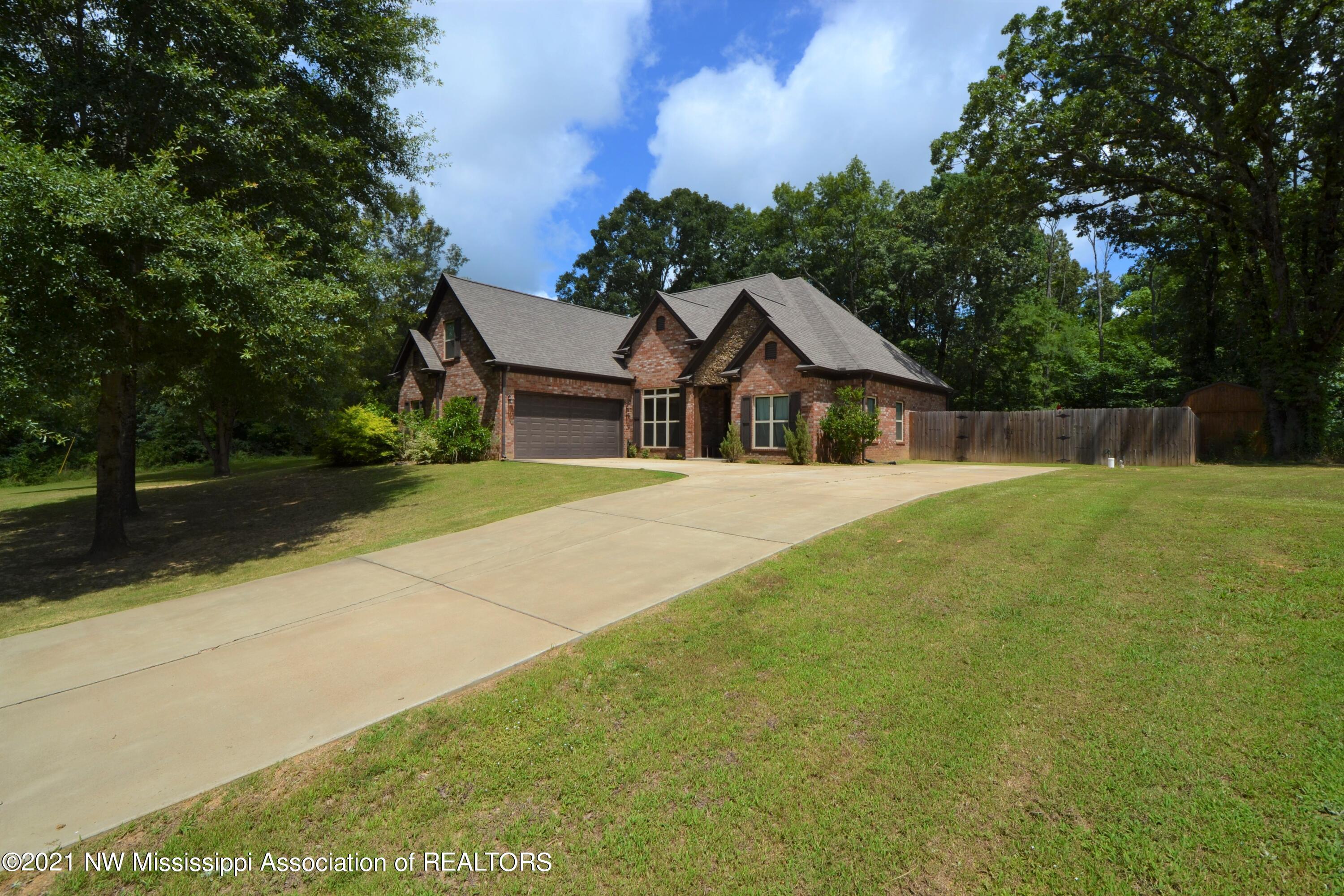 14710 Leavell Road Byhalia, MS 38611 - Photo 3 of 30 DSC_1703
