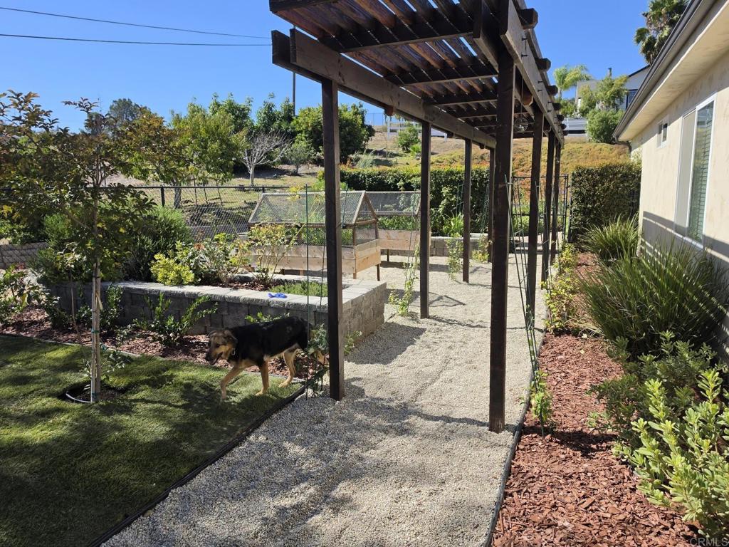 2521 Ralls Street Fallbrook, CA 92028 - Photo 40 of 42