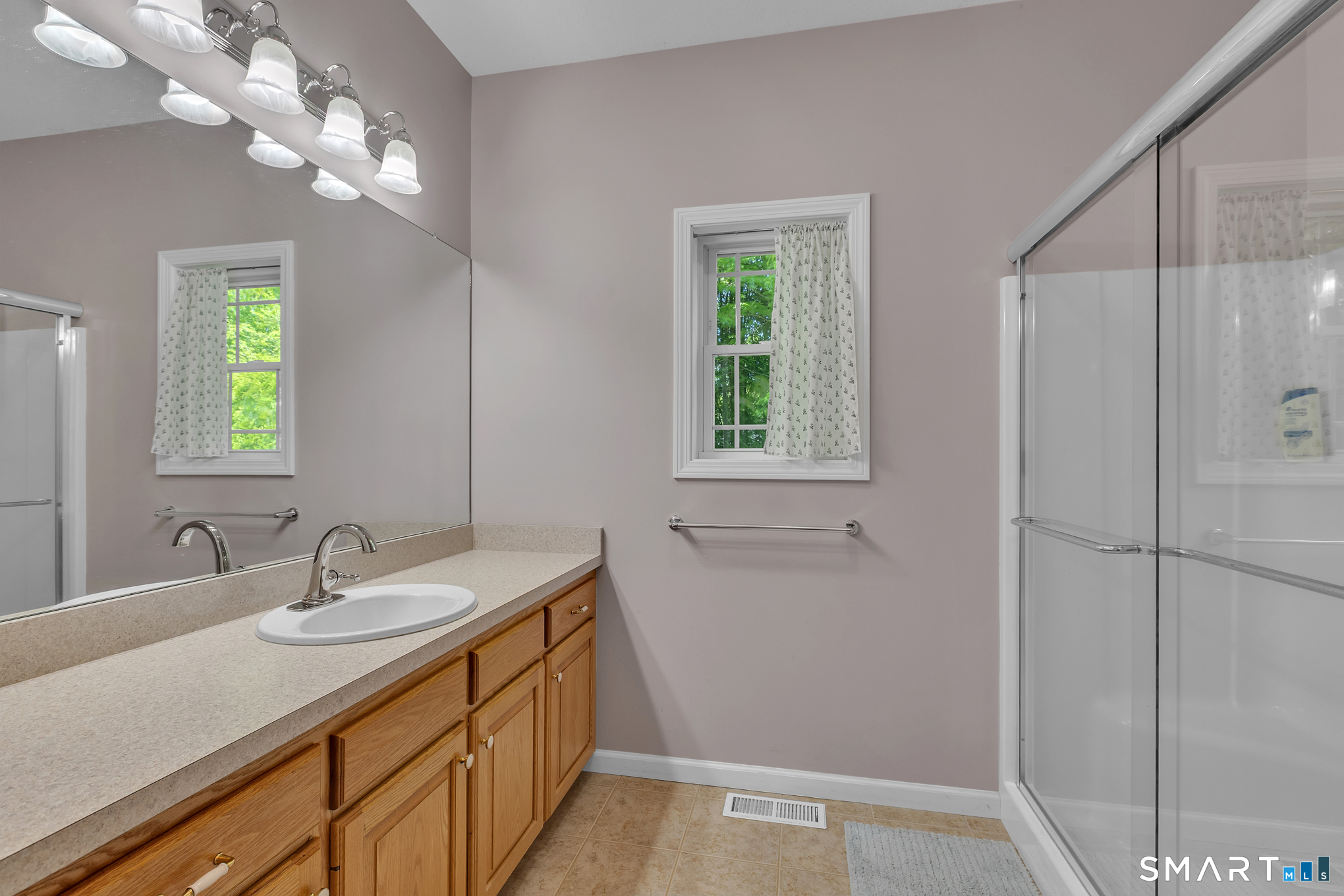449 Tributary Lane Windsor, CT 06095 - Photo 18 of 38