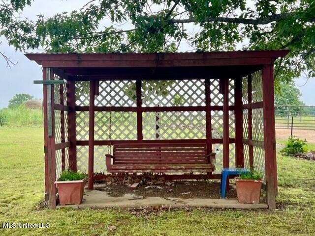 251 Green Road North Sardis, MS 38666 - Photo 32 of 48 251 GREEN RD - SWING - CLOSE