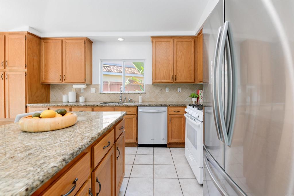 5761 Spur Avenue Oceanside, CA 92057 - Photo 8 of 24