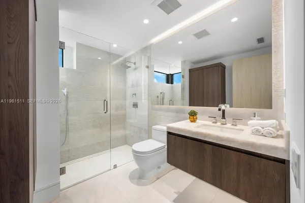 $37,500,000 | 1107 Hillsboro Mile, Hillsboro Beach, FL 33062