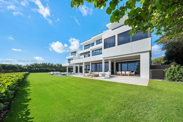 $37,500,000 | 1107 Hillsboro Mile, Hillsboro Beach, FL 33062
